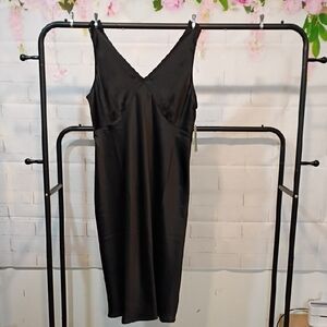 Elegant Black Sleeveless Dress